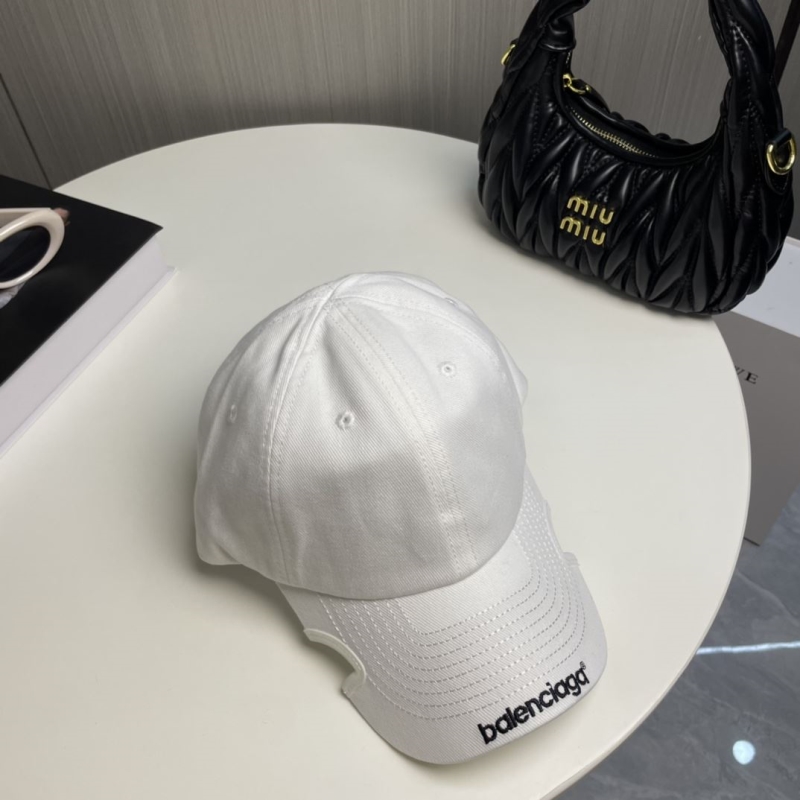 BALENCIAGA